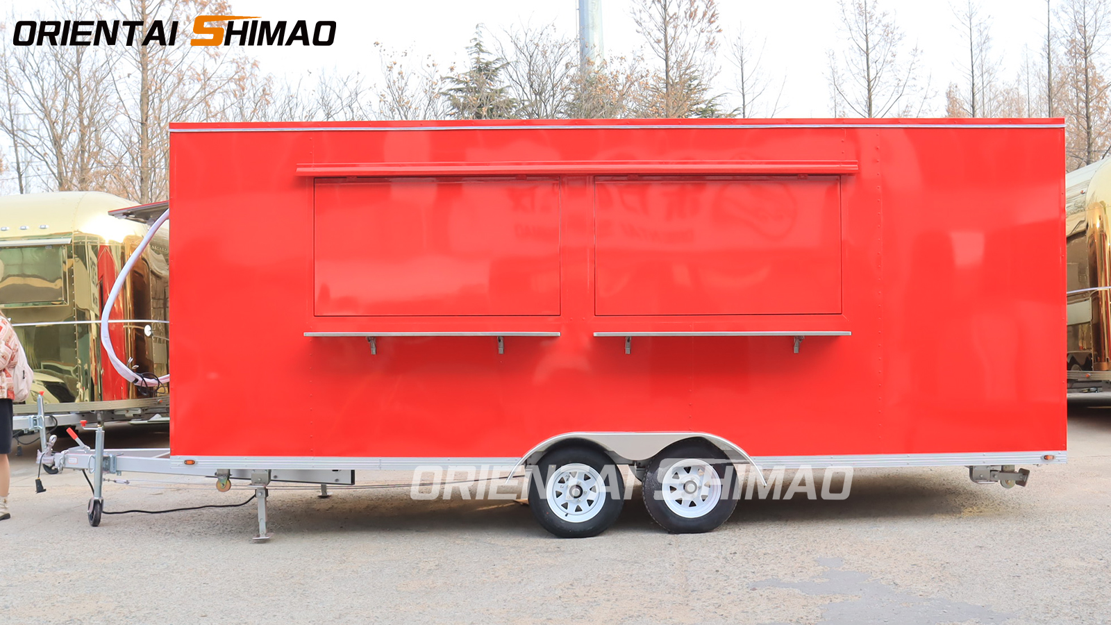 Ultimul model de camion cu alimente