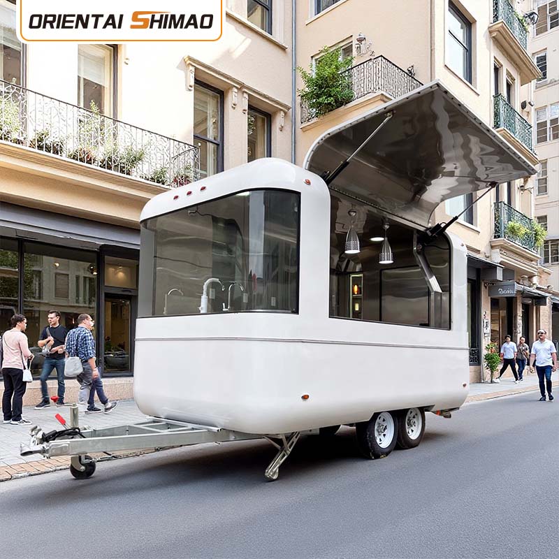 Camion alimentar în stil cutie