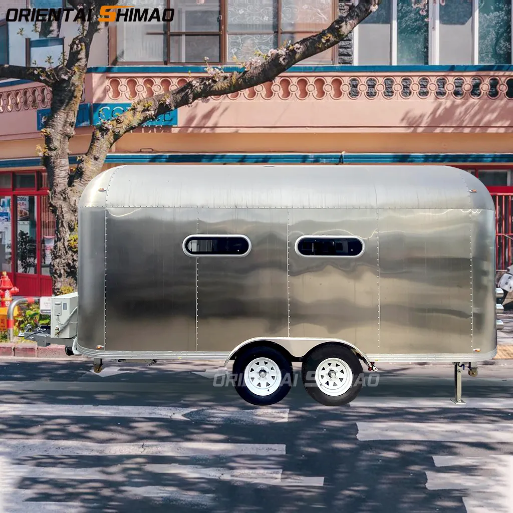 Remorcă Pet Airstream