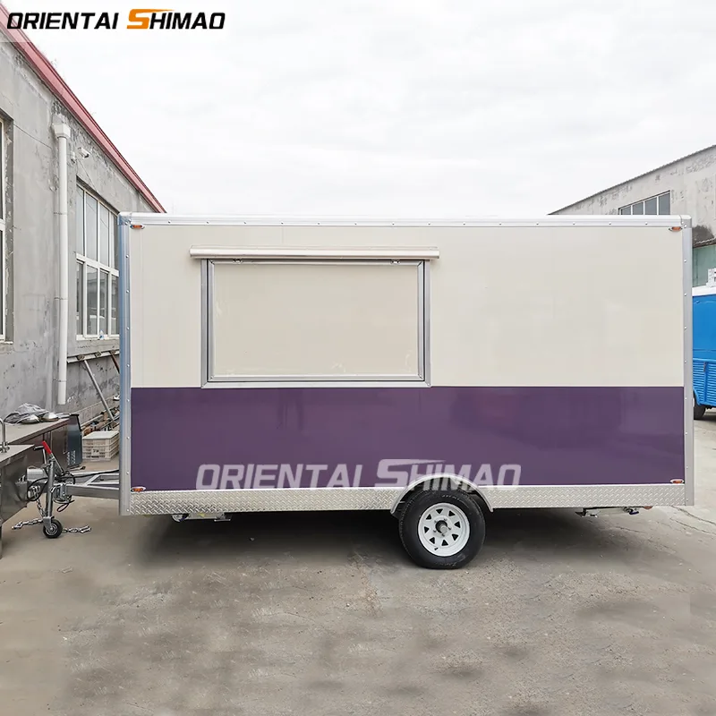 Camion cu gustări